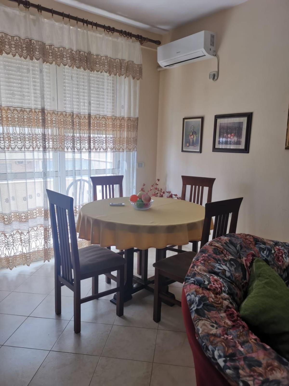 Mare Apartament